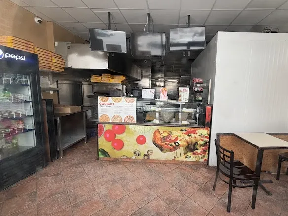Gino’s Pizza - North York project photo 4